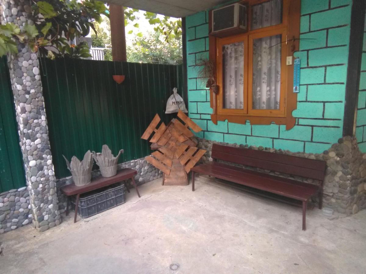 Гостевой Дом В Гаграх"Море Солнца" Gagra Kültér fotó